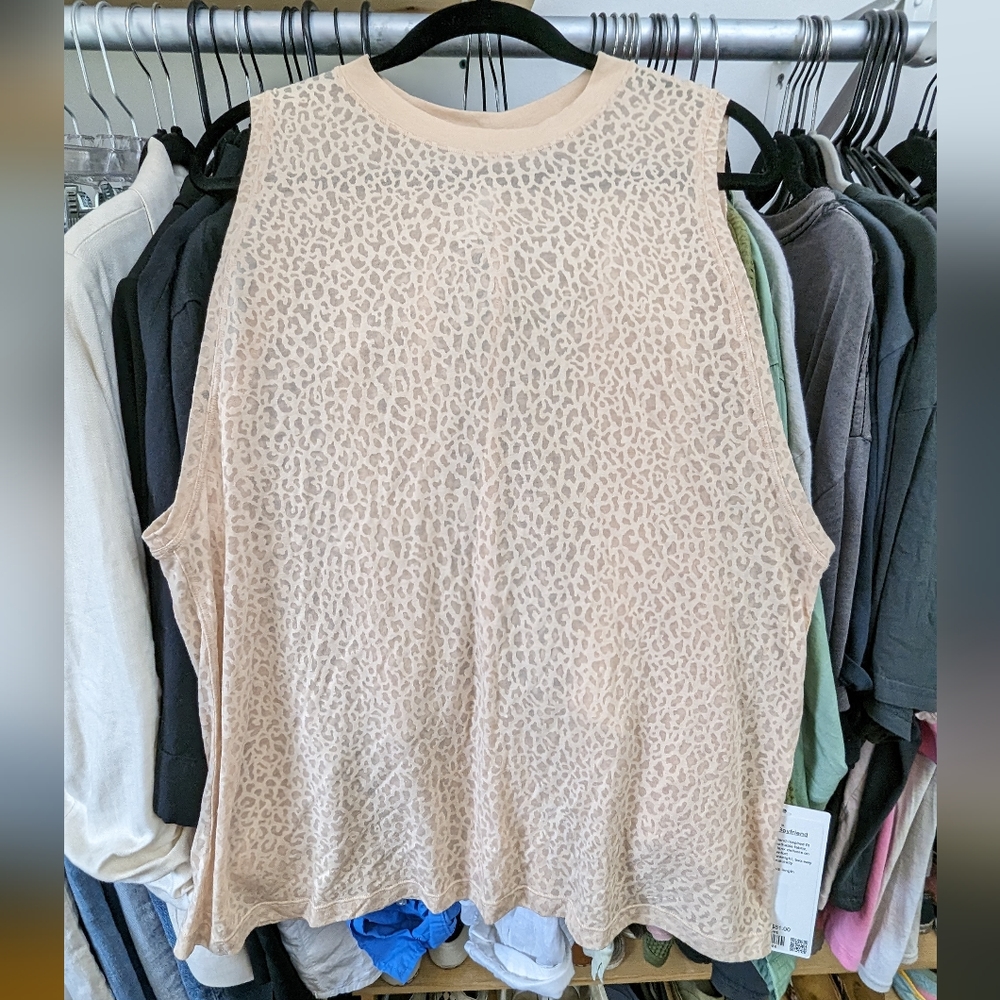 Lululemon all your's boyfriend tank size 6 new